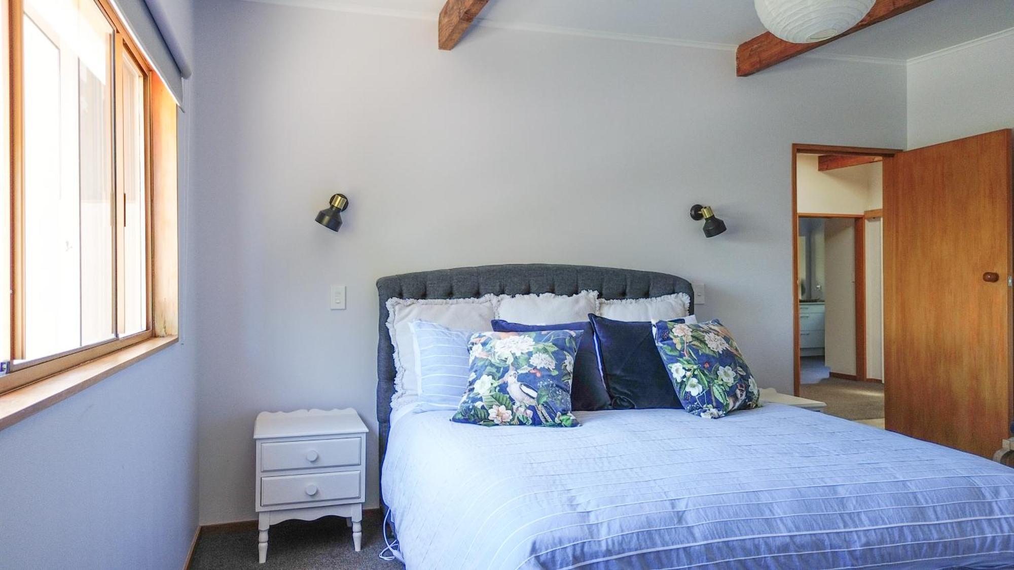 Large, Comfy, Stylish Apartment แฮฟล็อค นอร์ท ภายนอก รูปภาพ