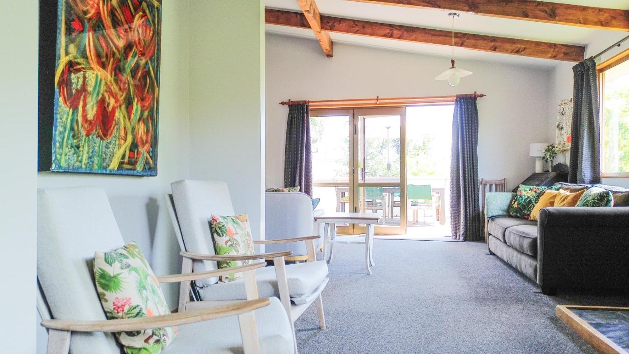 Large, Comfy, Stylish Apartment แฮฟล็อค นอร์ท ภายนอก รูปภาพ