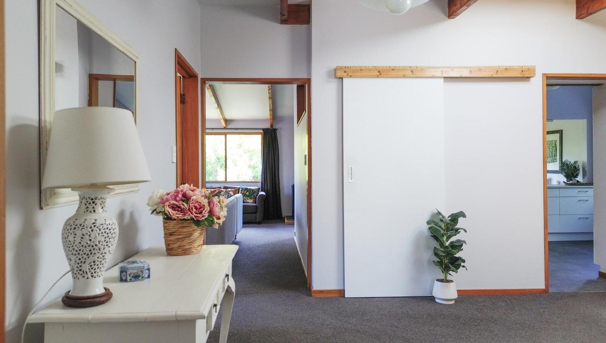 Large, Comfy, Stylish Apartment แฮฟล็อค นอร์ท ภายนอก รูปภาพ