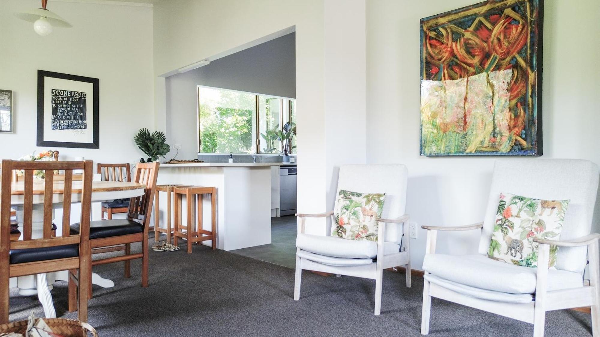 Large, Comfy, Stylish Apartment แฮฟล็อค นอร์ท ภายนอก รูปภาพ